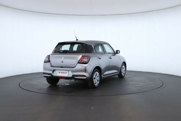 https://vehicle-cdn.autoleague.cloud/15456_4389941_16.jpg