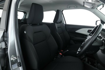 https://vehicle-cdn.autoleague.cloud/15456_4389941_18.jpg