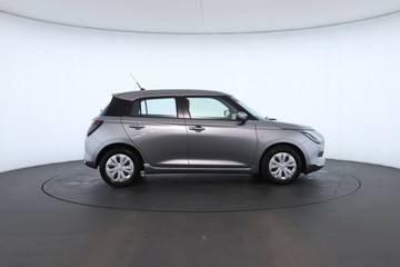 https://vehicle-cdn.autoleague.cloud/15456_4389941_2.jpg