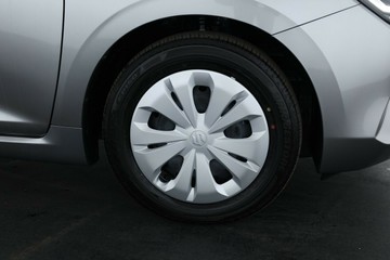 https://vehicle-cdn.autoleague.cloud/15456_4389941_3.jpg