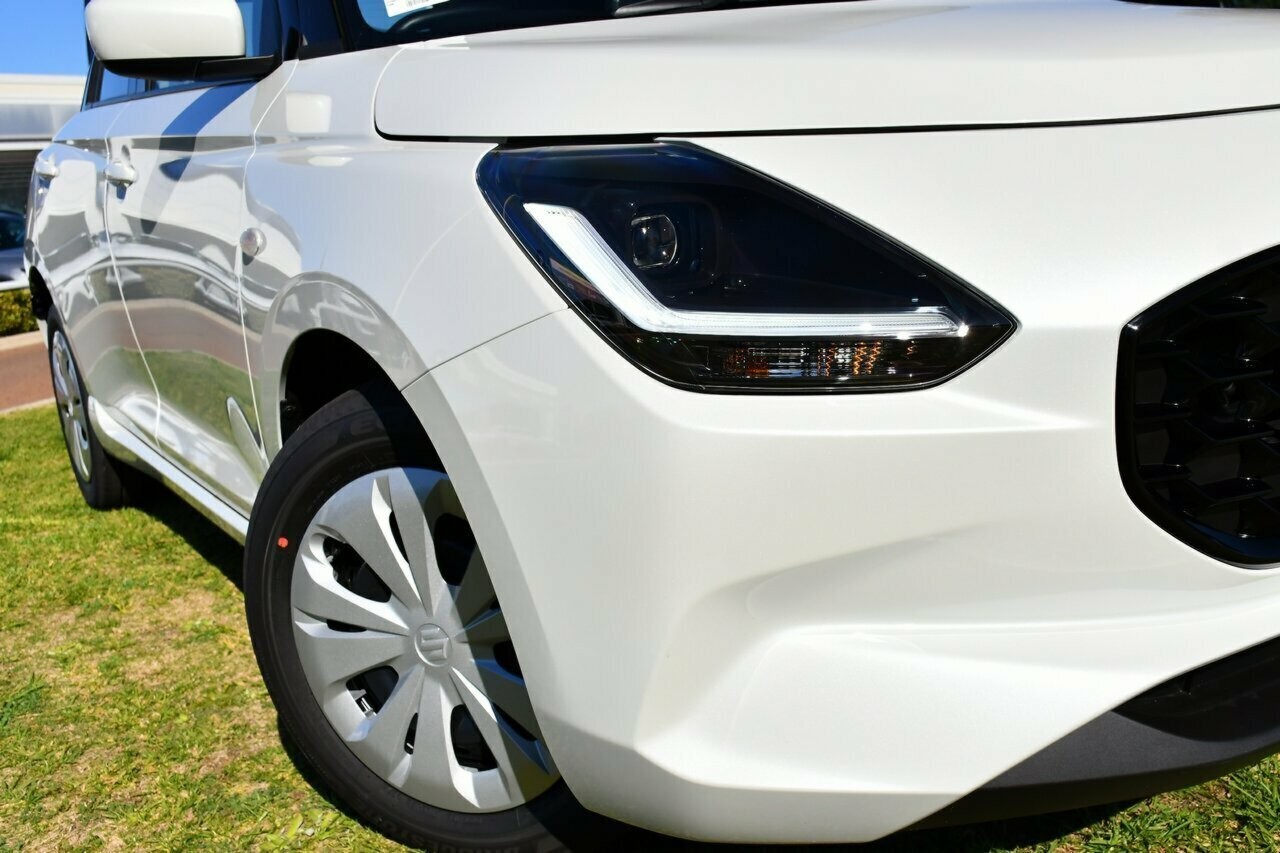 Suzuki Swift image 2