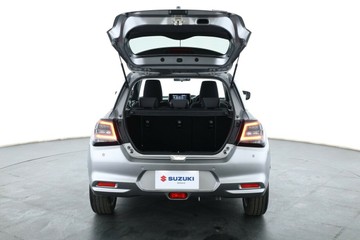 https://vehicle-cdn.autoleague.cloud/15456_4389987_15.jpg