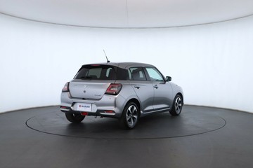 https://vehicle-cdn.autoleague.cloud/15456_4389987_17.jpg