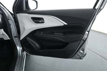 https://vehicle-cdn.autoleague.cloud/15456_4389987_18.jpg