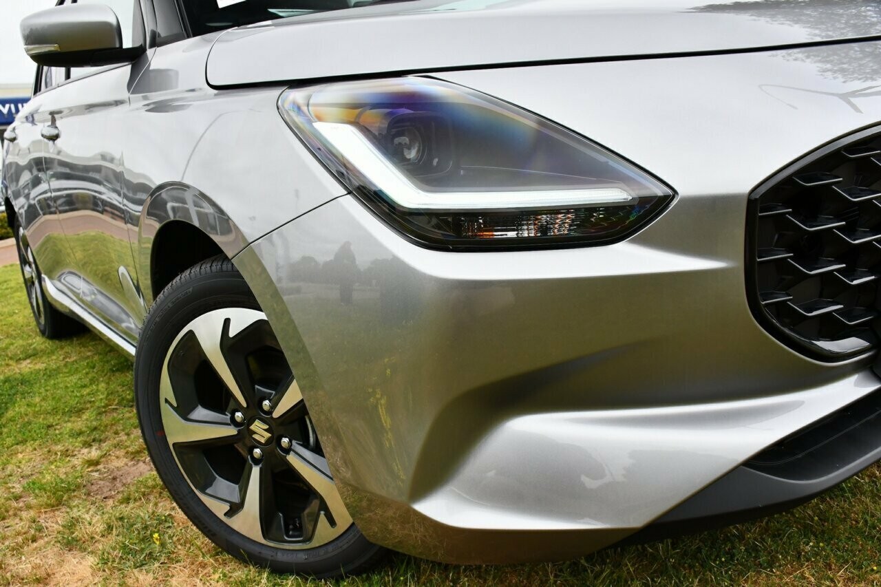 Suzuki Swift image 2