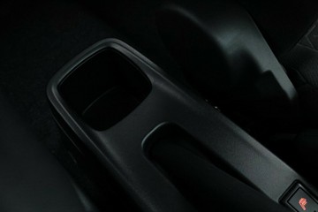 https://vehicle-cdn.autoleague.cloud/15456_4389987_31.jpg