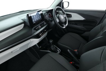 https://vehicle-cdn.autoleague.cloud/15456_4389987_33.jpg
