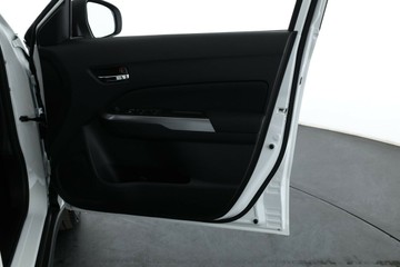 https://vehicle-cdn.autoleague.cloud/15456_4391915_17.jpg