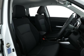 https://vehicle-cdn.autoleague.cloud/15456_4391915_18.jpg