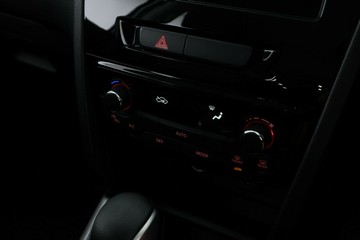 https://vehicle-cdn.autoleague.cloud/15456_4391915_24.jpg