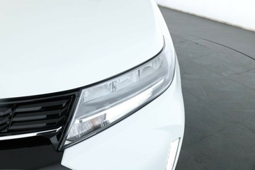 https://vehicle-cdn.autoleague.cloud/15456_4391926_8.jpg
