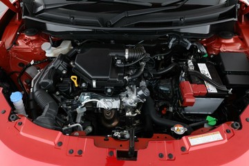 https://vehicle-cdn.autoleague.cloud/15456_4392496_7.jpg