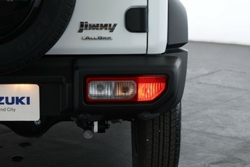 https://vehicle-cdn.autoleague.cloud/15456_4392628_14.jpg