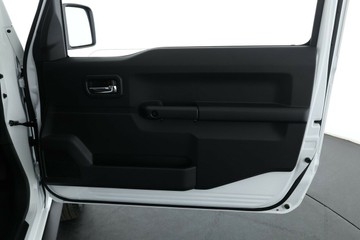 https://vehicle-cdn.autoleague.cloud/15456_4392628_17.jpg