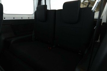 https://vehicle-cdn.autoleague.cloud/15456_4392628_29.jpg