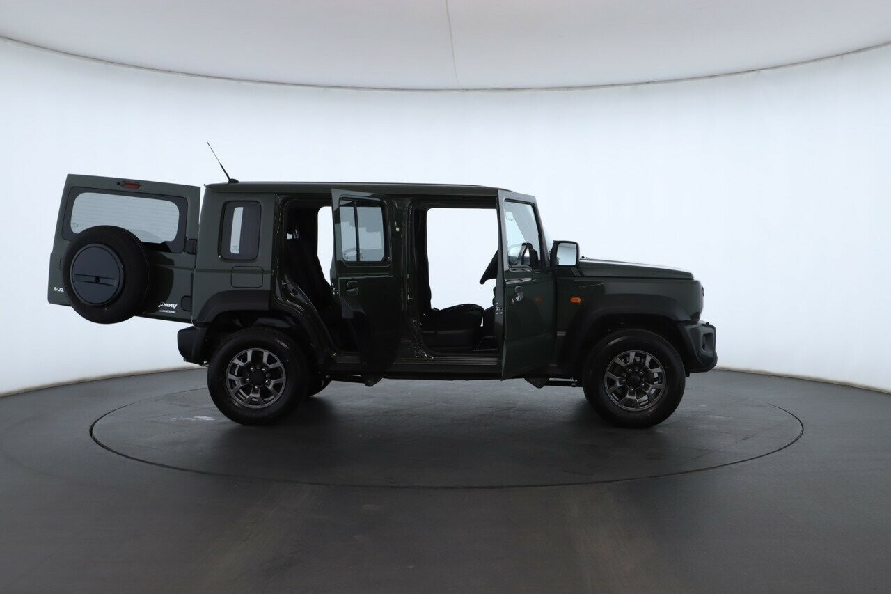 Suzuki Jimny image 2