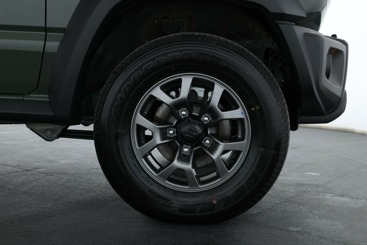 Suzuki Jimny image 4