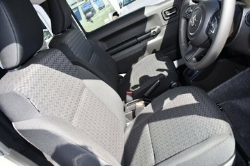 https://vehicle-cdn.autoleague.cloud/15456_4393339_10.jpg