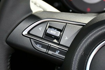 https://vehicle-cdn.autoleague.cloud/15456_4393339_13.jpg