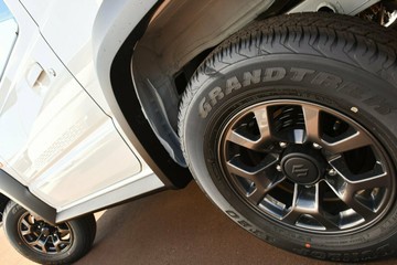https://vehicle-cdn.autoleague.cloud/15456_4393339_4.jpg