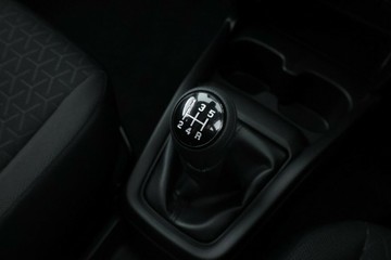 https://vehicle-cdn.autoleague.cloud/15456_4393962_28.jpg