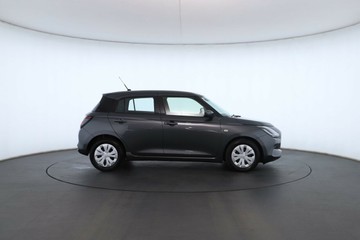 https://vehicle-cdn.autoleague.cloud/15456_4393972_3.jpg