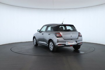 https://vehicle-cdn.autoleague.cloud/15456_4395136_13.jpg