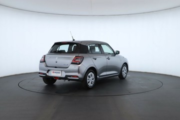 https://vehicle-cdn.autoleague.cloud/15456_4395136_17.jpg