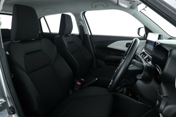 https://vehicle-cdn.autoleague.cloud/15456_4395136_19.jpg