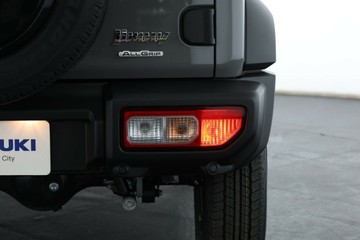 https://vehicle-cdn.autoleague.cloud/15456_4395165_15.jpg