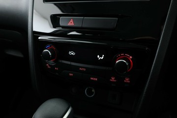 https://vehicle-cdn.autoleague.cloud/15456_4395418_25.jpg