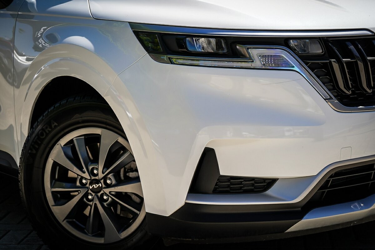 Kia Carnival image 2