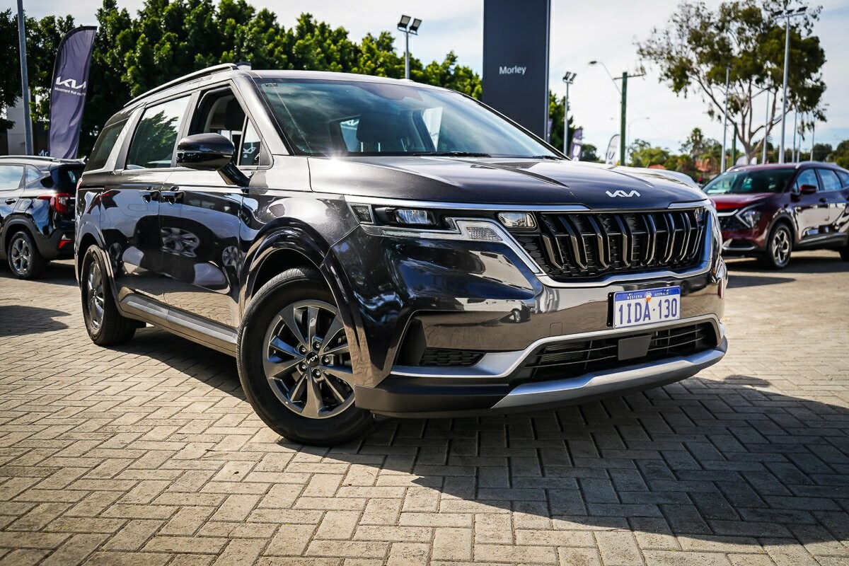 Kia Carnival image 1