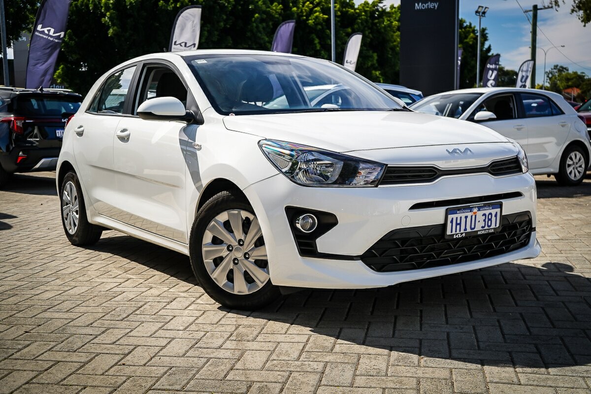Kia Rio image 1
