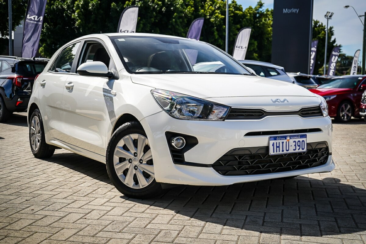 Kia Rio image 1