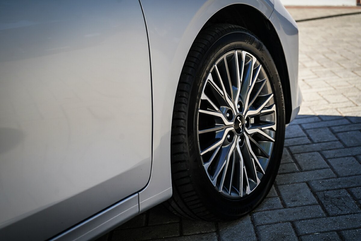 Kia Cerato image 3
