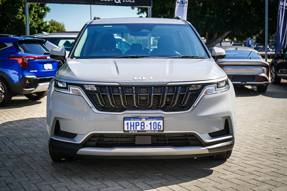 Kia Carnival image 4