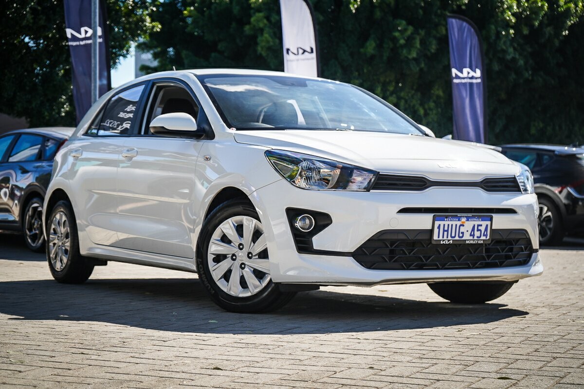 Kia Rio image 1