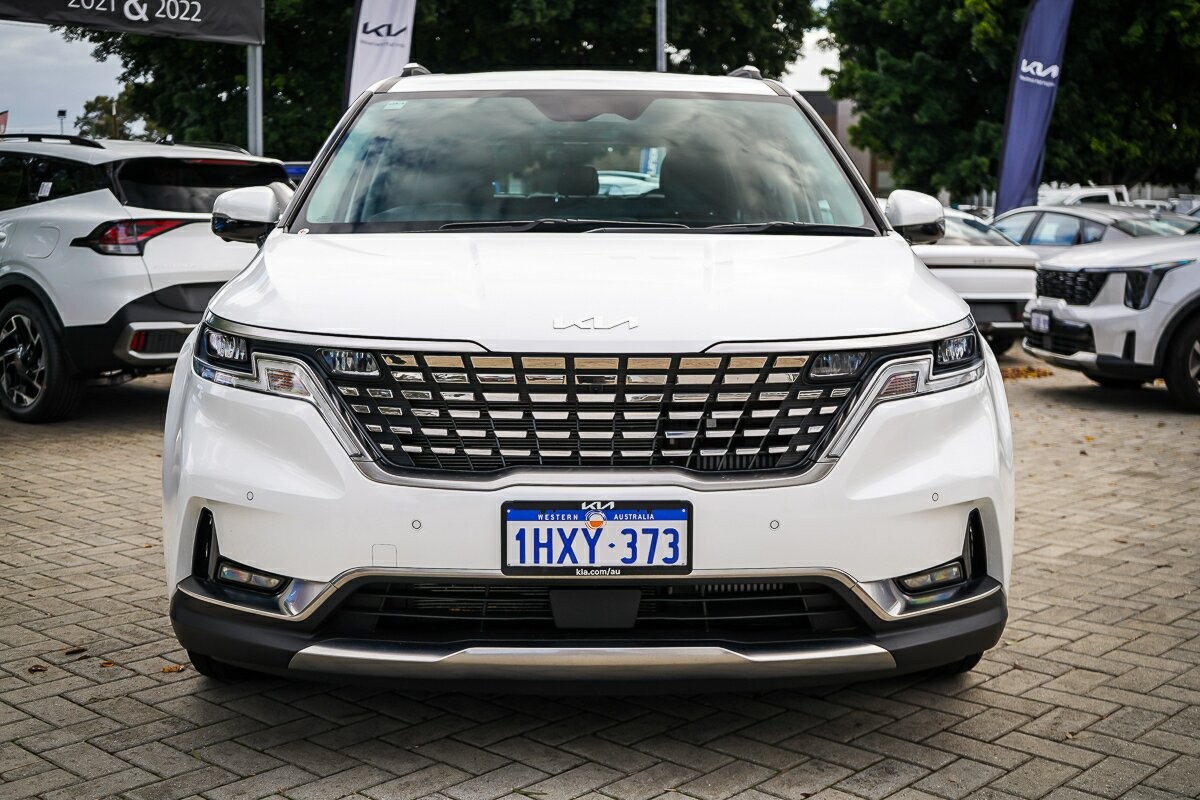 Kia Carnival image 4