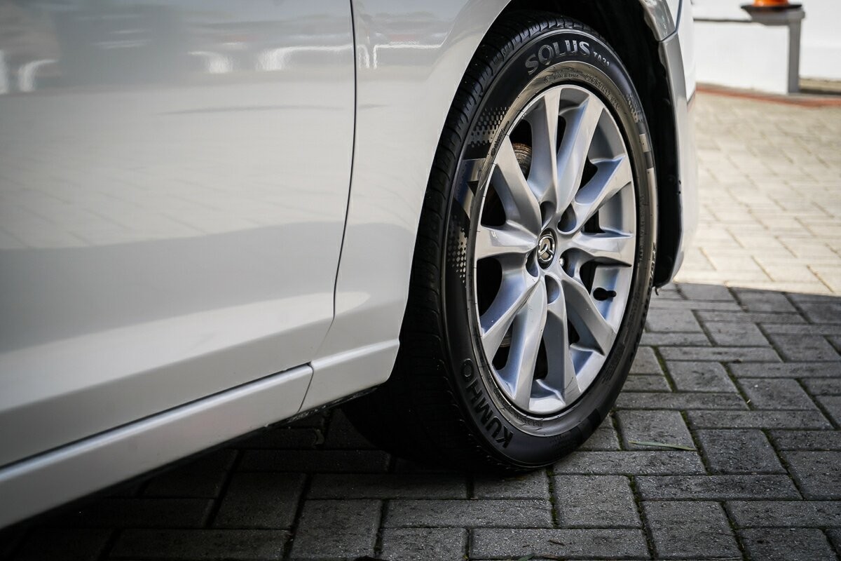 Mazda 6 image 3