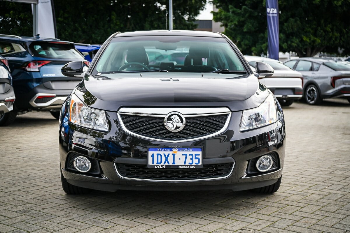 Holden Cruze image 4