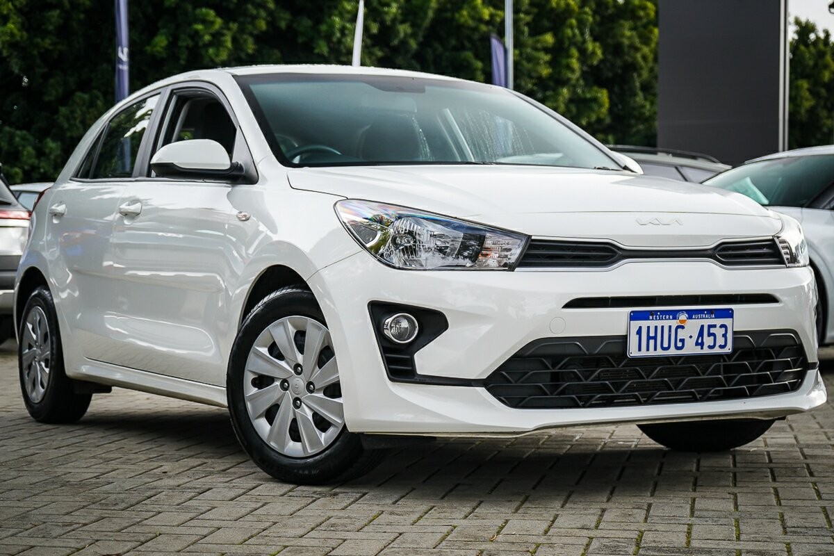 Kia Rio image 1