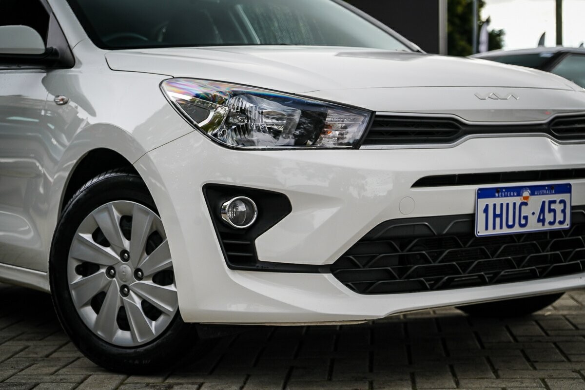 Kia Rio image 2