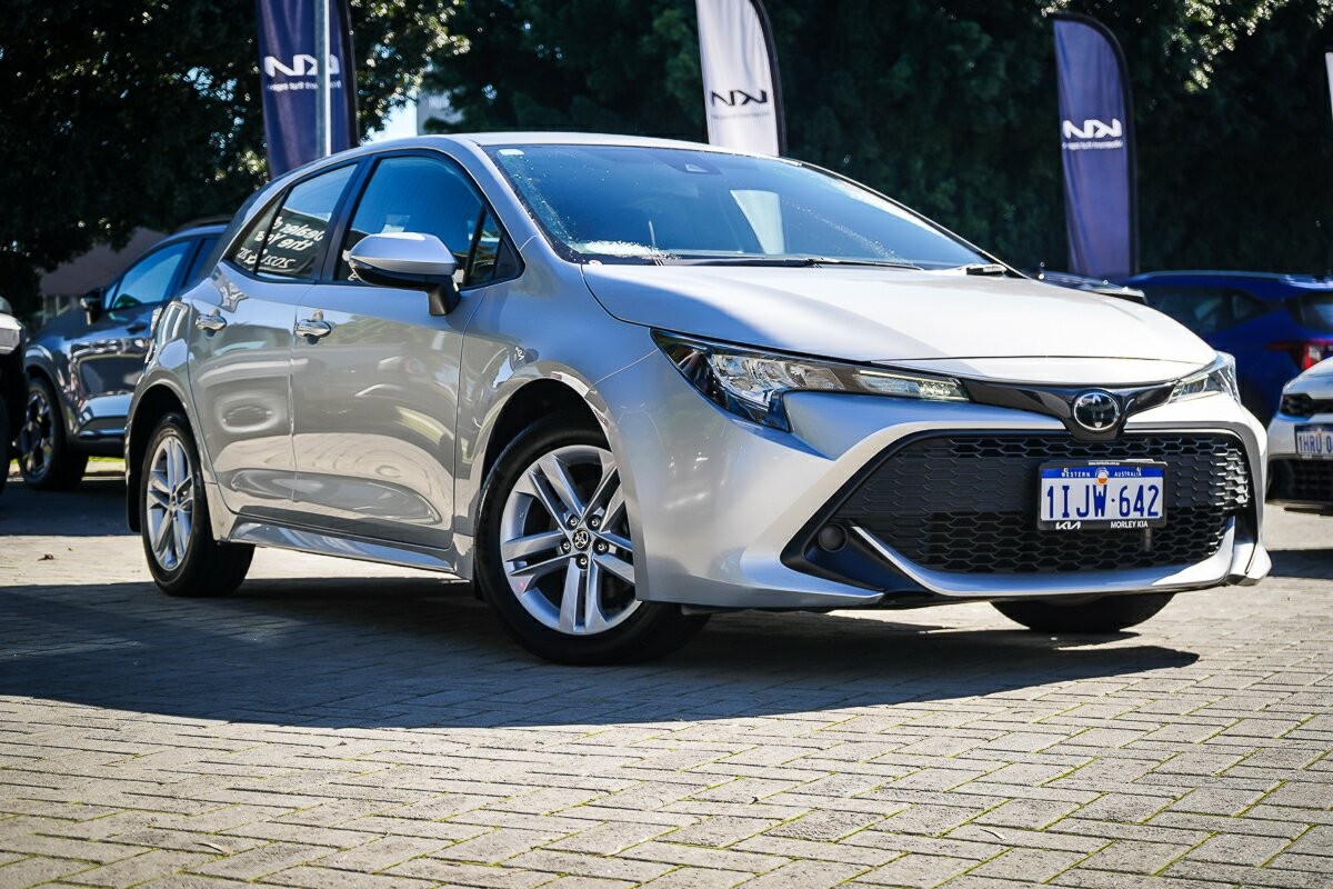 Toyota Corolla image 1
