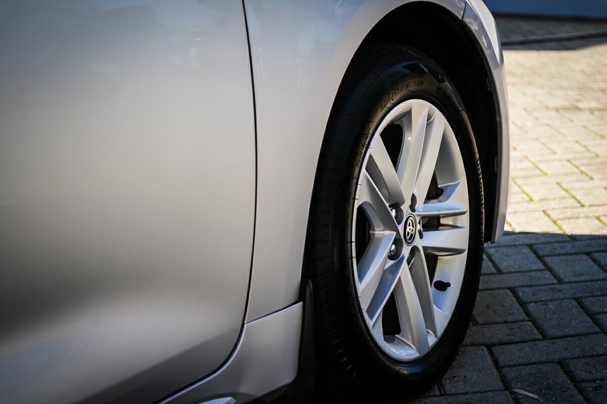Toyota Corolla image 3