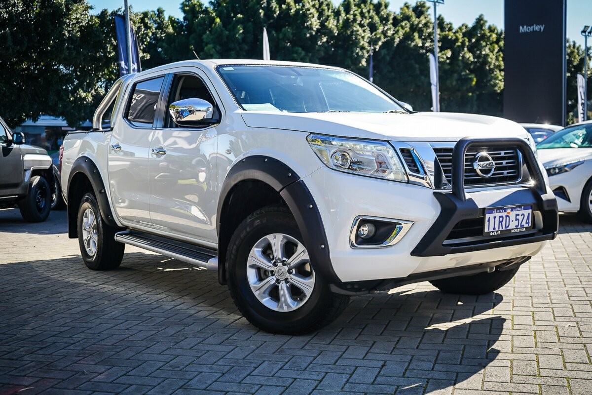 Nissan Navara image 1