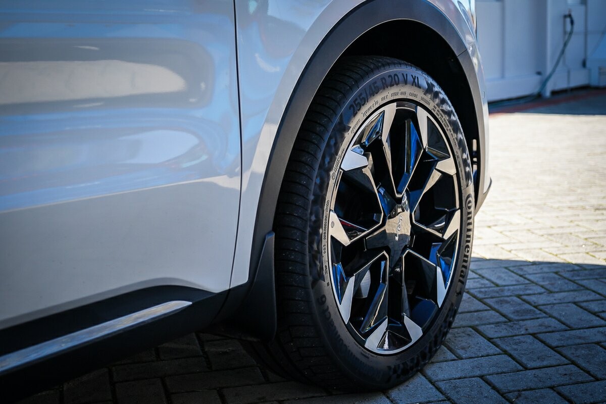 Kia Sorento image 3