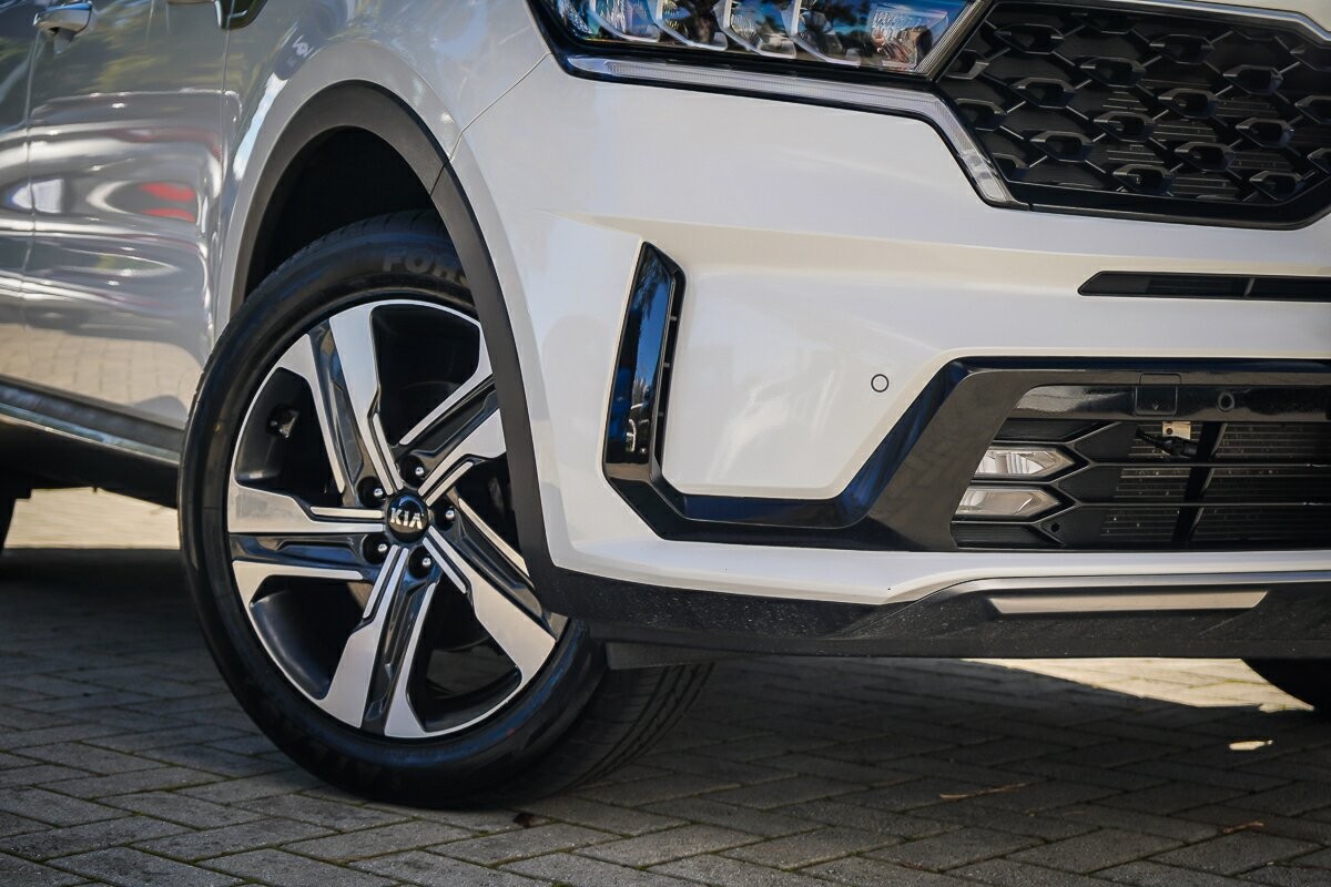 Kia Sorento image 2