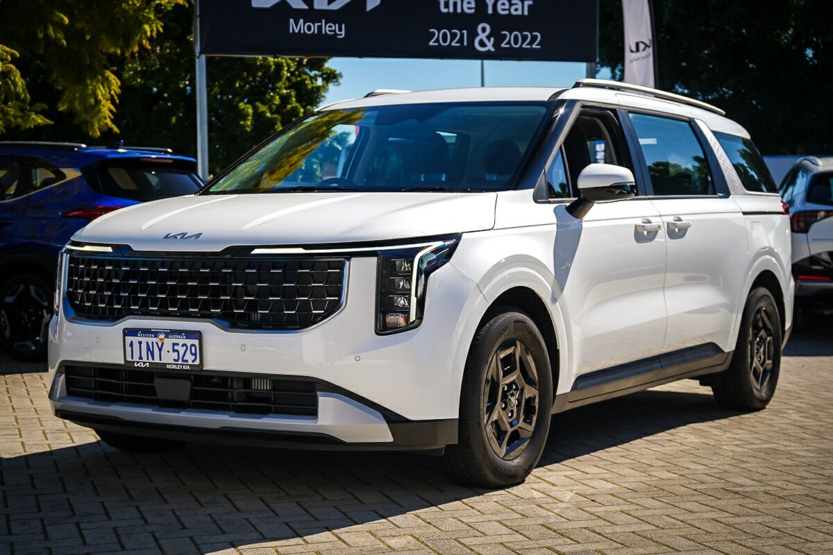 Kia Carnival image 4