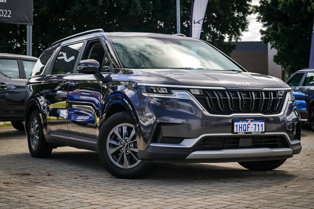 Kia Carnival image 1